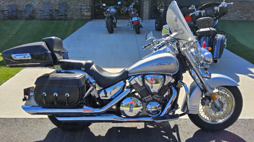 2006 Honda Vtx1300 - $3,995