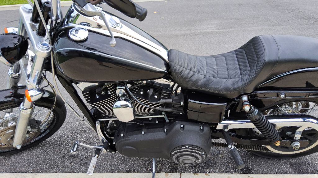 2016 Harley-davidson Wide Glide - $9,995