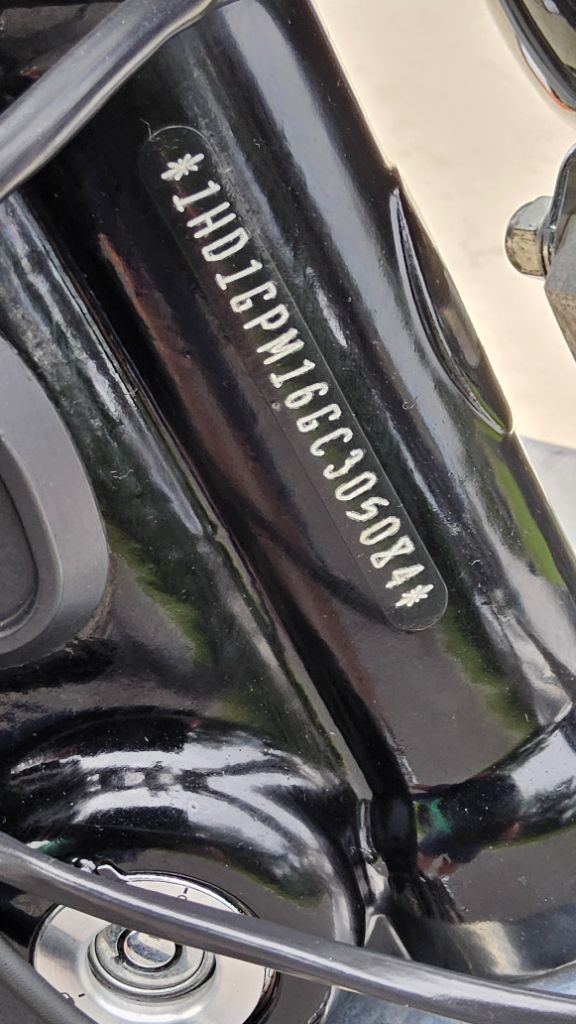 2016 Harley-davidson Wide Glide - $9,995
