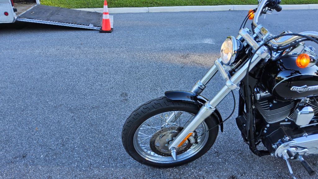 2011 Harley-davidson Dyna Super Glide Custom - $7,900