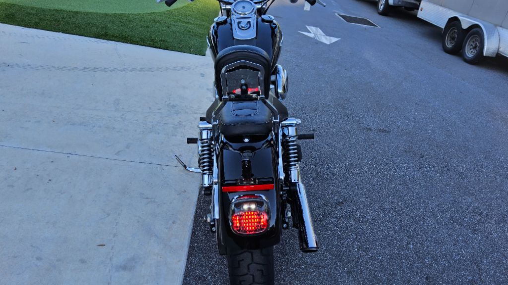 2011 Harley-davidson Dyna Super Glide Custom - $7,900