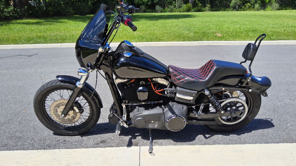 2009 Harley-davidson Dyna Street Bob - $6,500