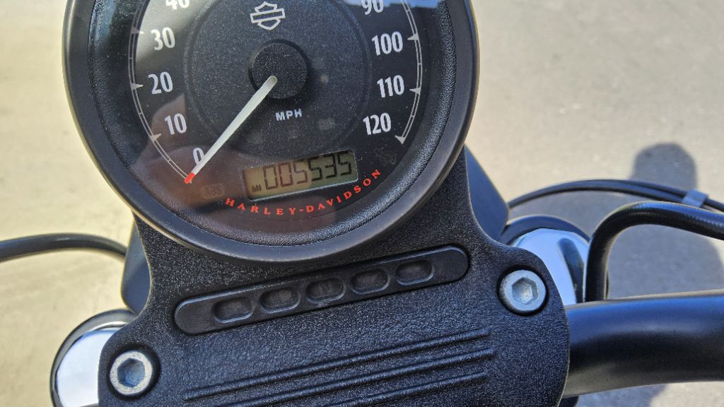 2021 Harley-davidson Iron 883 - $6,900