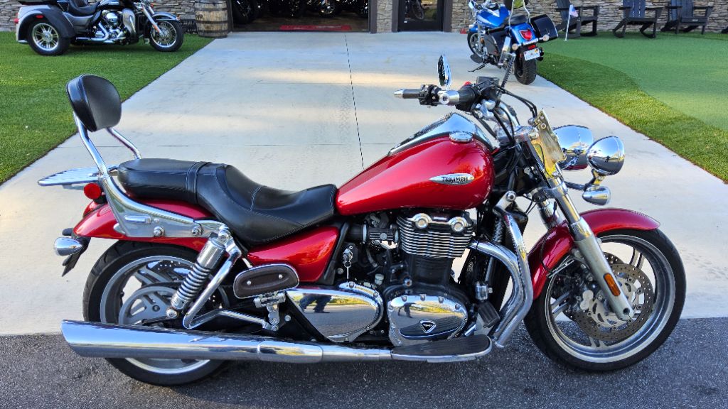 2010 Triumph Thunderbird - $4,495