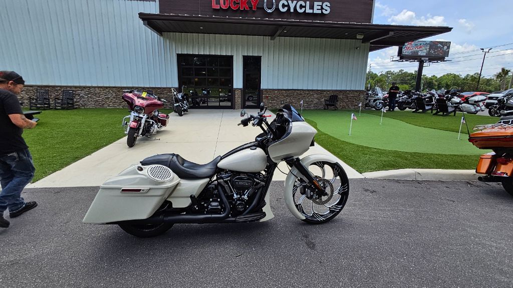 2022 Harley-davidson Road Glide Special - $24,995