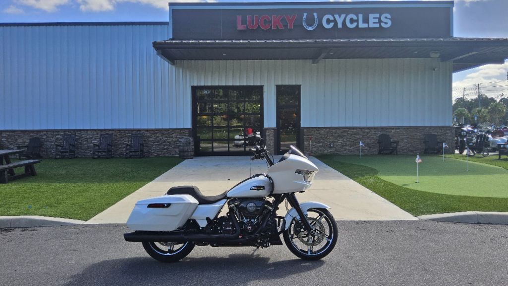 2024 Harley-davidson Road Glide - $23,995