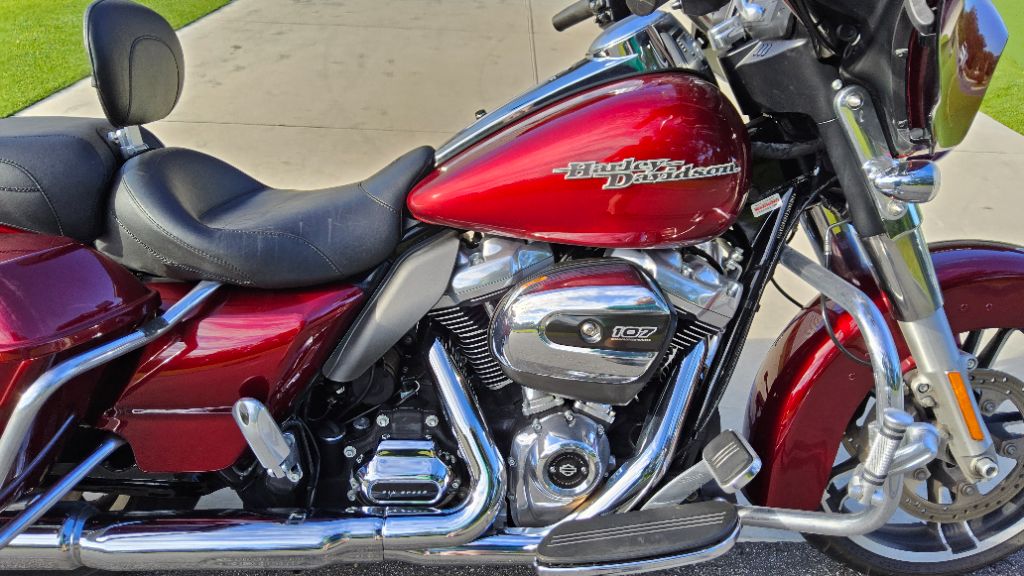 2017 Harley Davidson  Street Glide  - $12,995