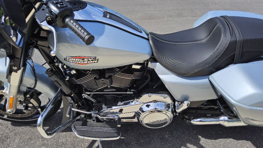 2025 Harley Davidson Street Glide - $23,995