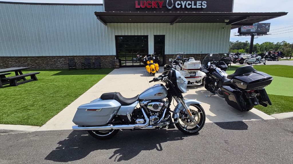 2025 Harley Davidson Street Glide - $23,995