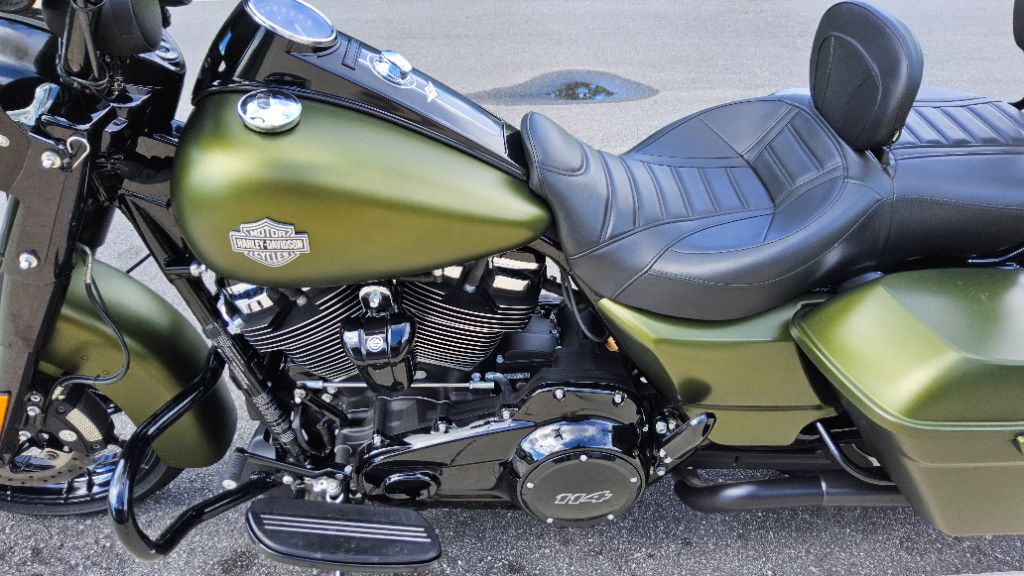2022 Harley-davidson Road King Special - $15,995