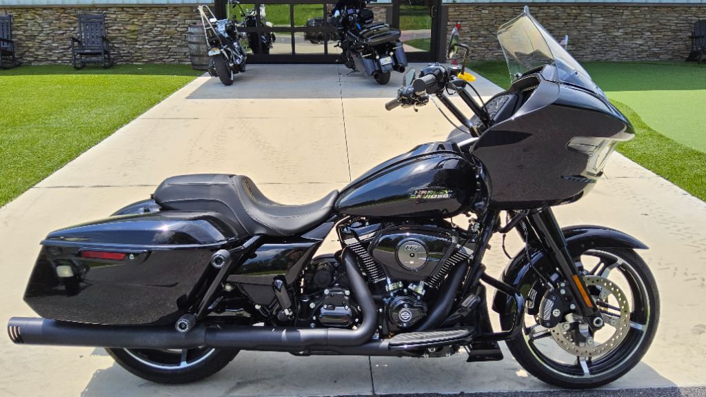 2024 Harley-davidson Road Glide - $23,900