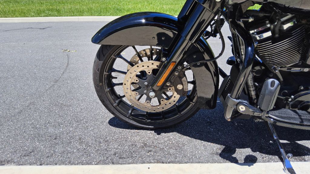 2019 Harley-davidson Road Glide Special - $16,500