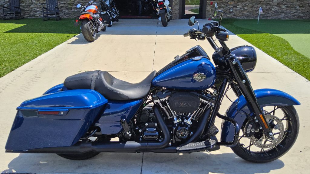 2023 Harley-davidson Road King Special - $17,900