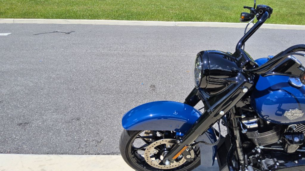 2023 Harley-davidson Road King Special - $17,900