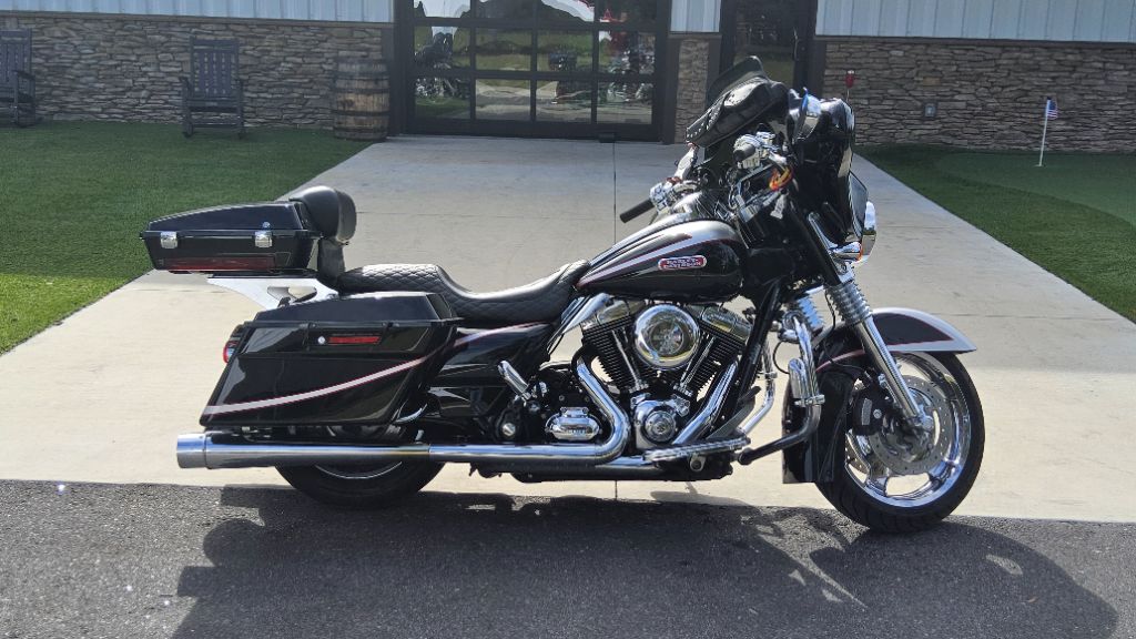 2009 Harley-davidson Street Glide - $9,750