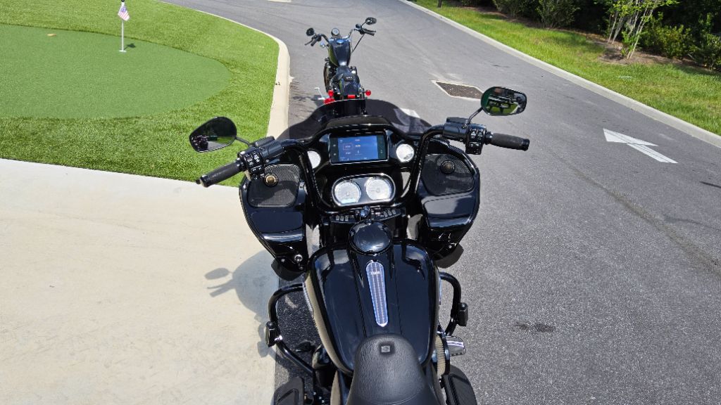 2019 Harley Davidson Roadglide S - $18,500