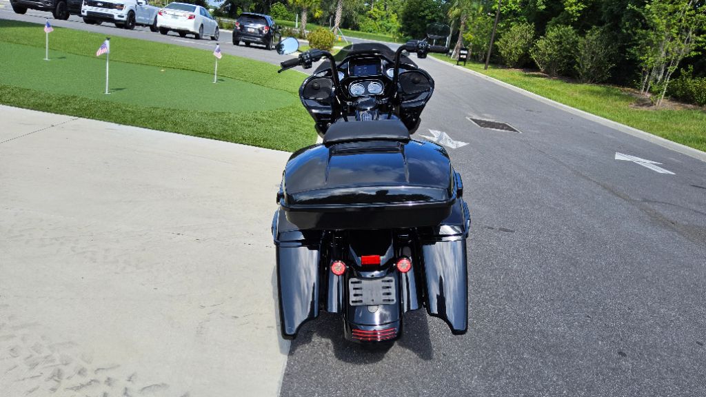 2019 Harley Davidson Roadglide S - $18,500