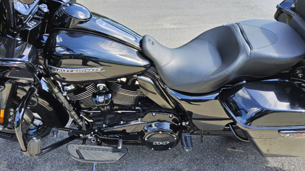 2019 Harley Davidson Roadglide S - $18,500