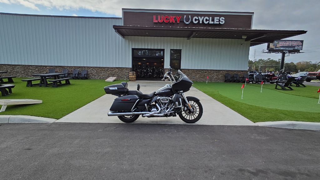 2018 Harley-Davidson Road Glide  photo