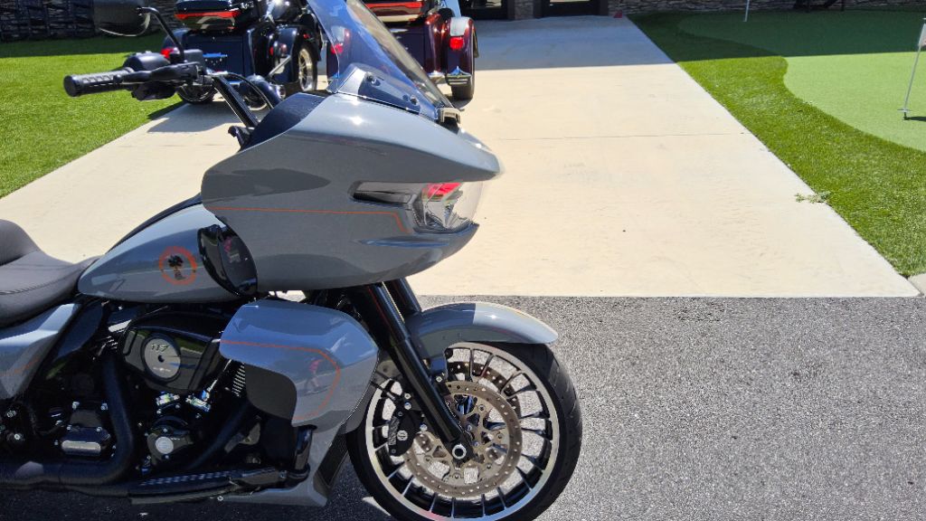 2026 Harley-davidson Road Glide Limited - $28,900