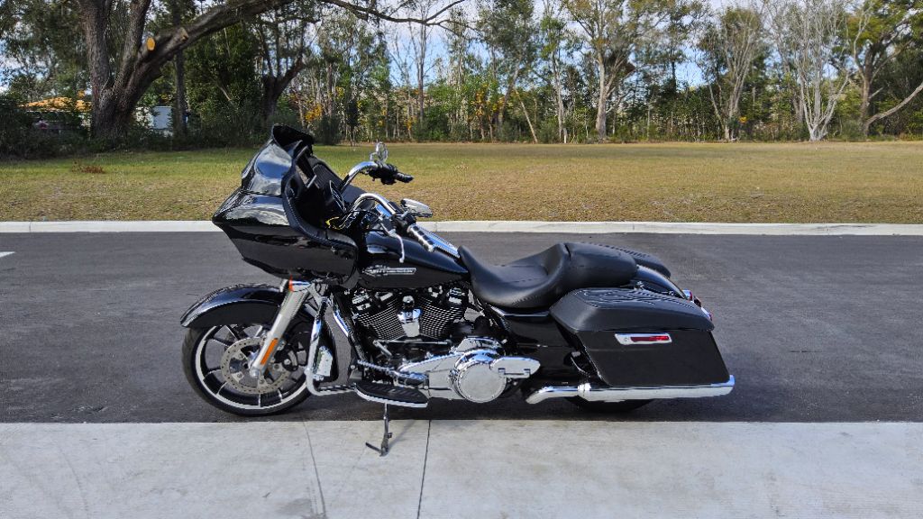 2023 Harley-Davidson Road Glide  photo