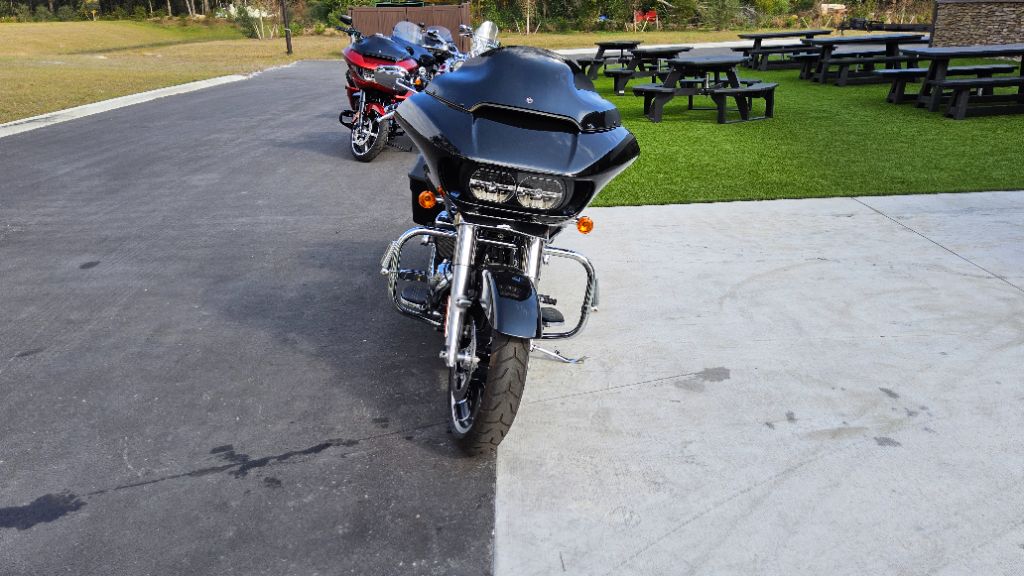 2023 Harley-Davidson Road Glide  photo