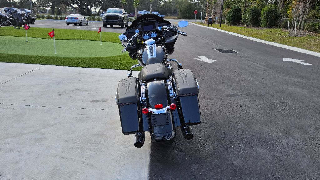 2023 Harley-Davidson Road Glide  photo