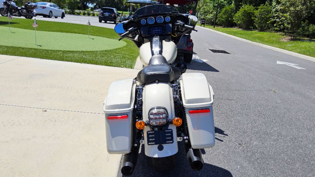 2023 Harley-davidson Street Glide St - $20,995