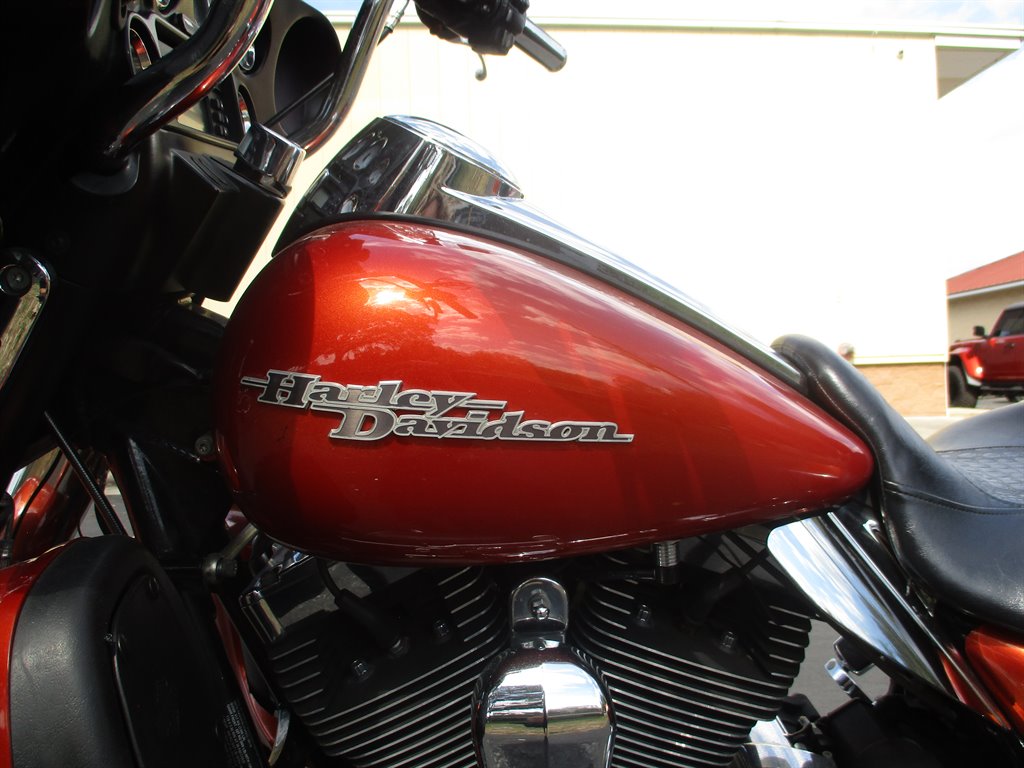 2011 Harley-Davidson STREETGLIDE  photo
