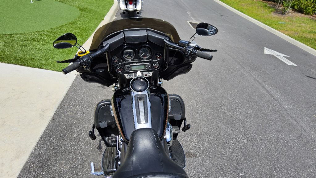 2013 Harley-davidson Electra Glide Ultra Limited Shrine - $10,500