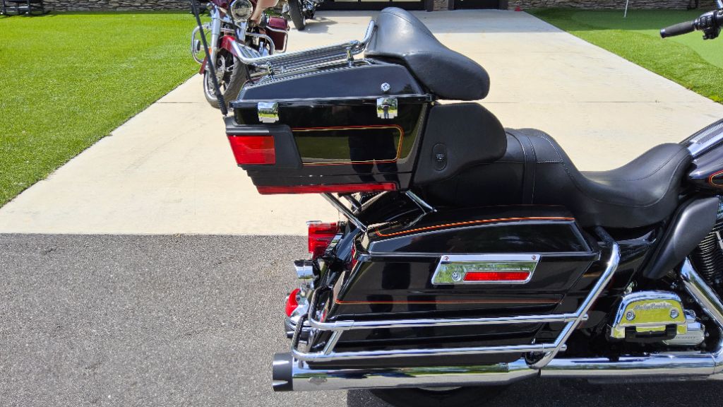 2013 Harley-davidson Electra Glide Ultra Limited Shrine - $10,500