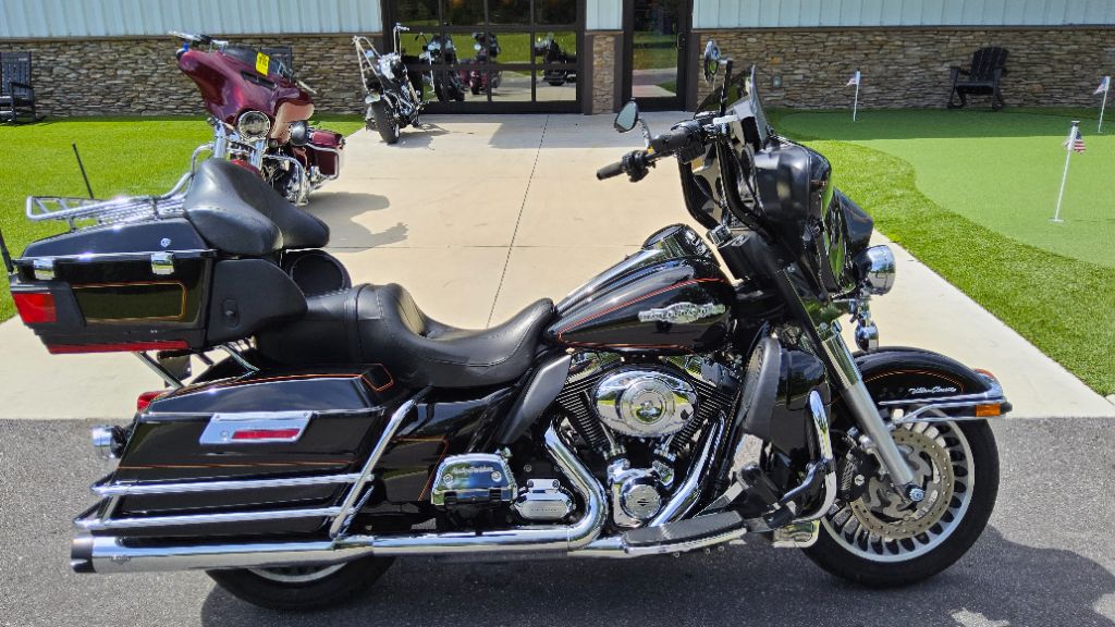 2013 Harley-davidson Electra Glide Ultra Limited Shrine - $10,500