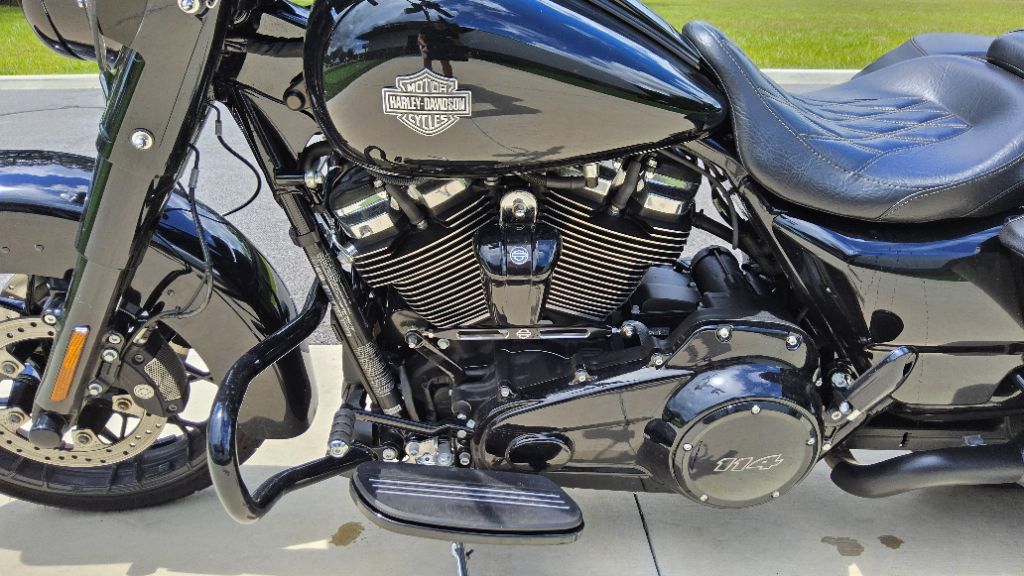 2024 Harley Davidson Roadking S Flhrxs - $20,900