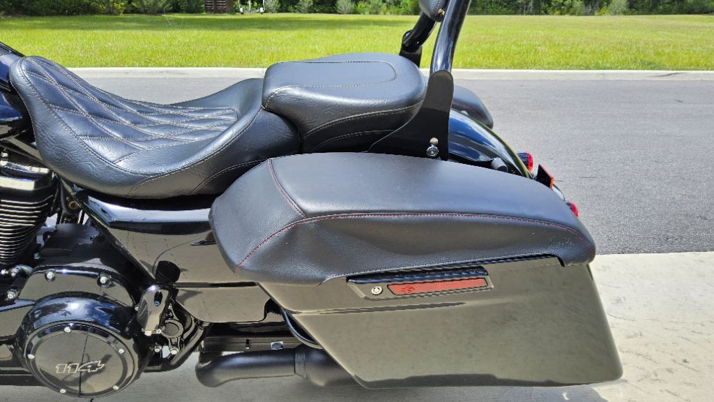 2024 Harley Davidson Roadking S Flhrxs - $20,900