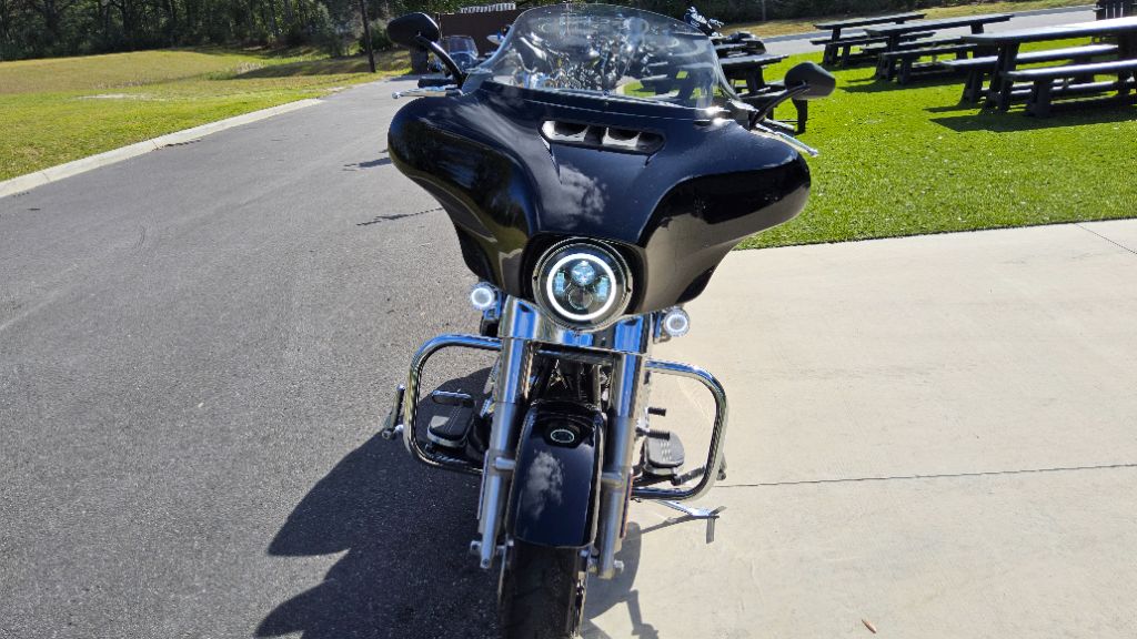 2017 Harley-Davidson FLTRXS Road Glide Special - $14,500