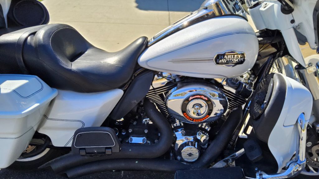 2012 Harley-Davidson FLHR Road King - $9,900