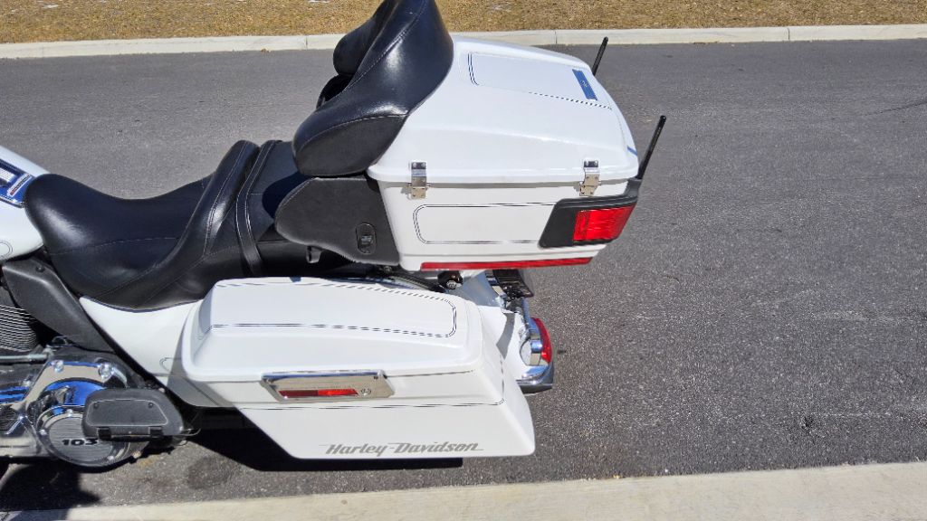 2012 Harley-Davidson FLHR Road King - $9,900