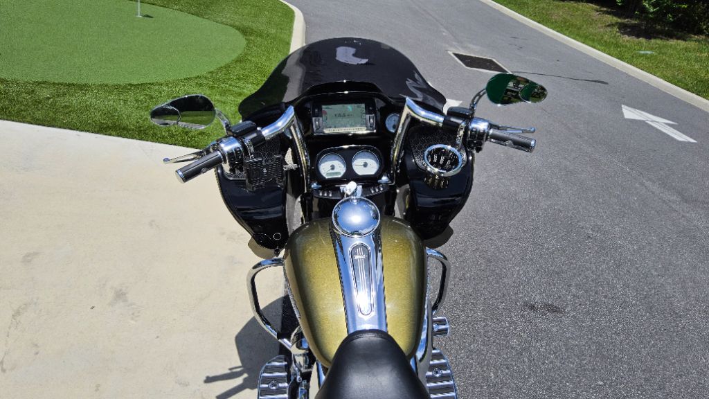 2017 Harley Davidson Road Glide S  - $17,500
