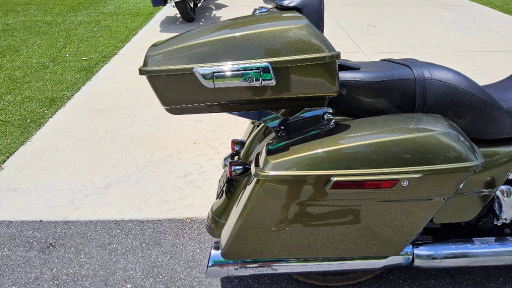 2017 Harley Davidson Road Glide S  - $17,500
