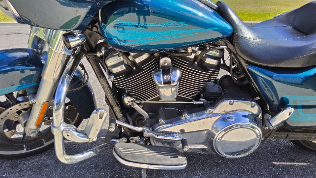 2020 Harley Davidson Streetglide Flhx - $15,995
