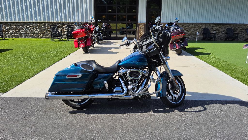 2020 Harley Davidson Streetglide Flhx - $15,995