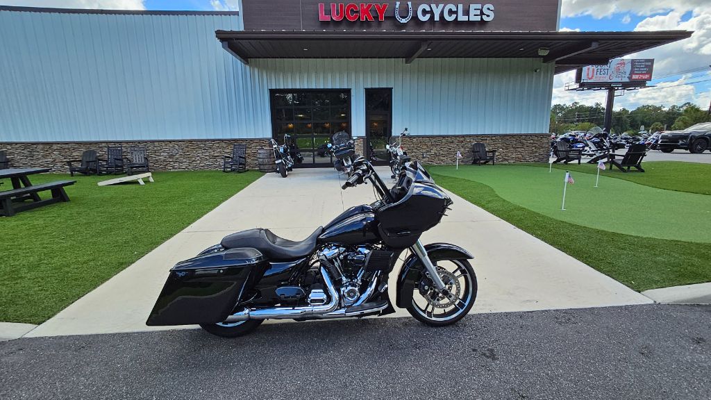 2019 Harley-davidson Road Glide - $15,900