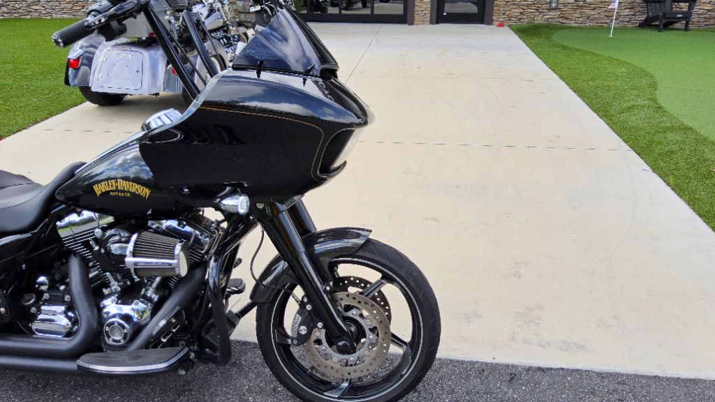 2016 Harley-davidson Road Glide Special - $14,500