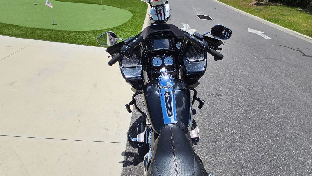 2017 Harley Davidson Road Glide S Fltrxs - $14,500