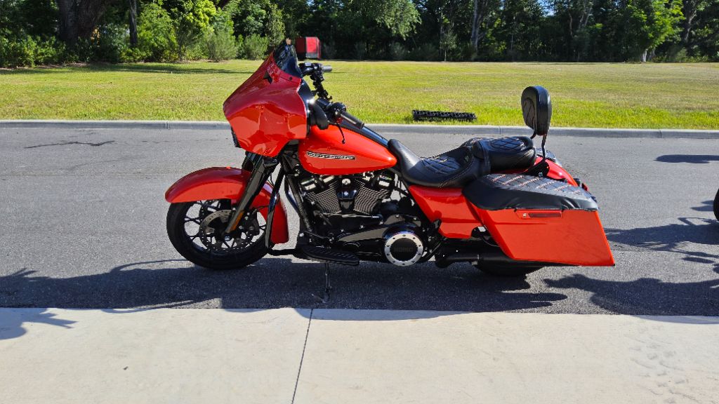 2020 Harley Davidson Street Glide S  - $18,995