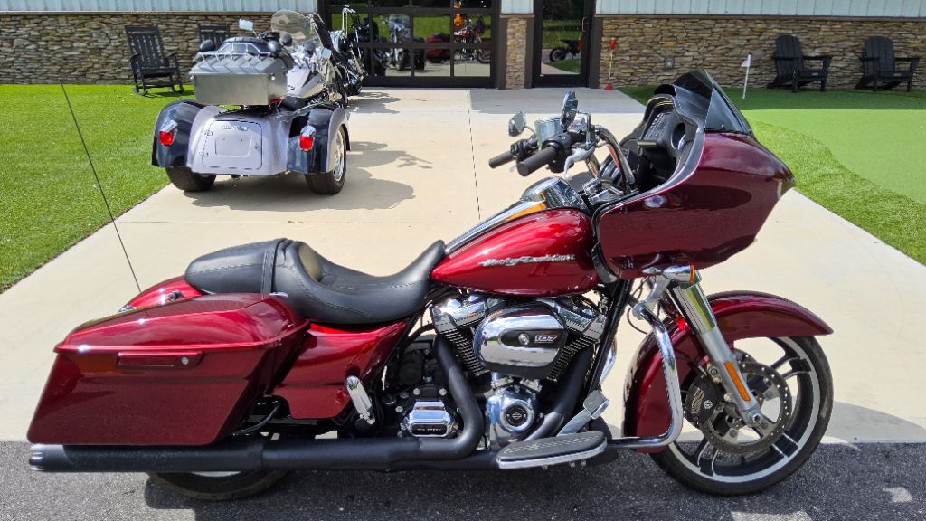 2017 Harley Davidson Road Glide 