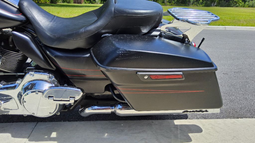 2015 Harley Davidson Streetglide S Flhxs - $12,900