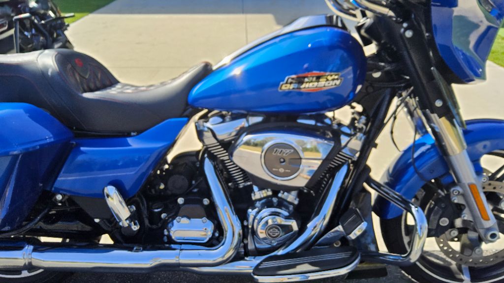 2025 Harley-Davidson FLHX Street Glide - $23,900