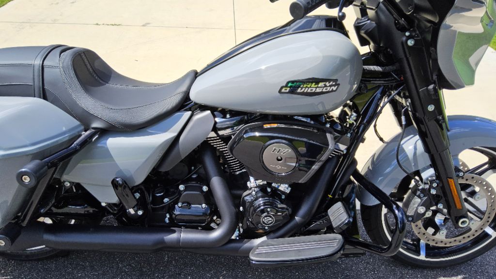 2025 Harley Davidson Streetglide Flhx - $25,995
