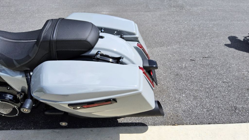 2025 Harley Davidson Streetglide Flhx - $25,995
